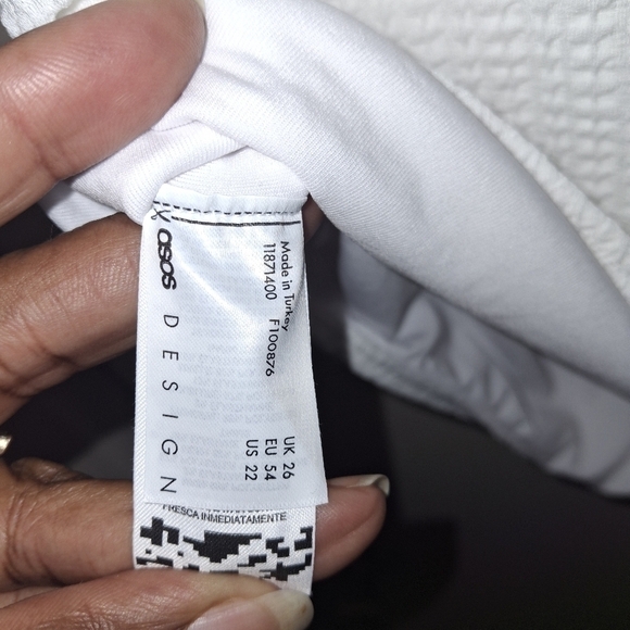 Asos Swimwear - Picture 3 of 4